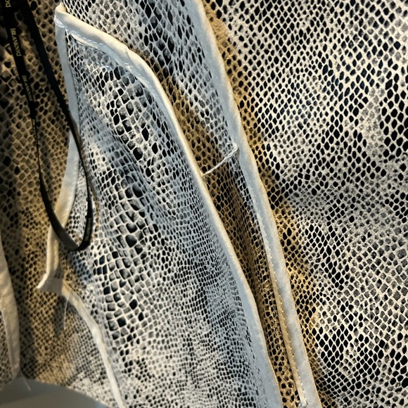 Blank NYC Blazer - Picture 5 of 6